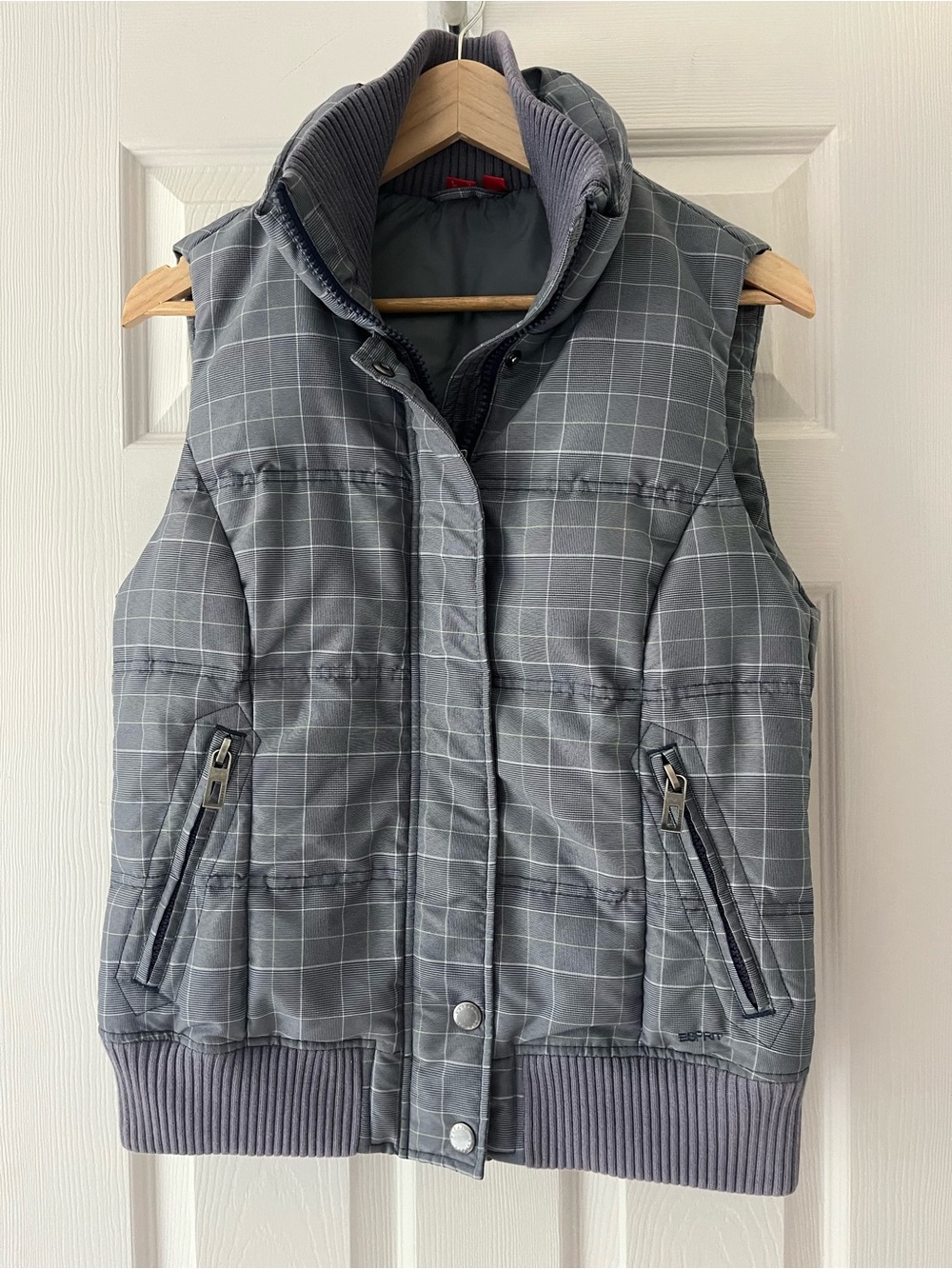 espirit • 100% Down Quilted Puffer Vest • Quality Made • Size 8